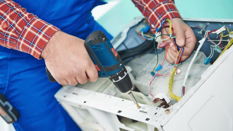 Selendi Viessmann Viessmann çamaşır makinesi kart tamiri – Su almama arızası orijinal parça ile giderildi. - Teknik servis örneği